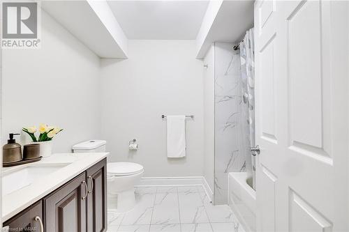 58 Meadowridge Street, Kitchener, ON - Indoor Photo Showing Bathroom