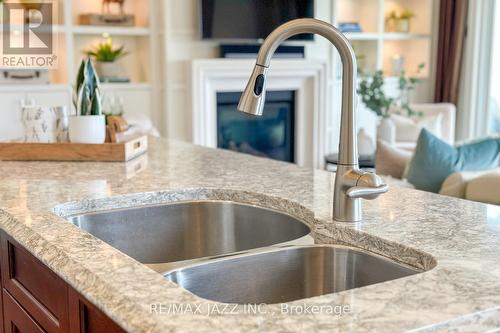 Unit 1 - 365 Lakebreeze Drive, Clarington, ON - Indoor Photo Showing Kitchen With Double Sink