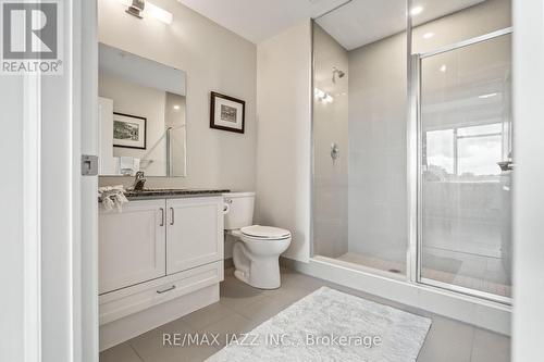 502 - 109 King Avenue E, Clarington, ON - Indoor Photo Showing Bathroom