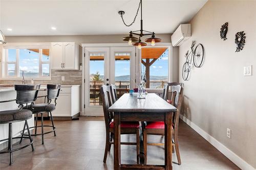 2675 Winifred Road, Naramata, BC - Indoor Photo Showing Dining Room