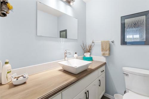 2675 Winifred Road, Naramata, BC - Indoor Photo Showing Bathroom