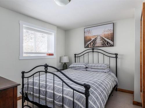 9434 Hodges Road, Vernon, BC - Indoor Photo Showing Bedroom