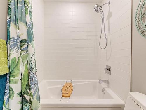 29-2161 Upper Sundance Drive, West Kelowna, BC - Indoor Photo Showing Bathroom
