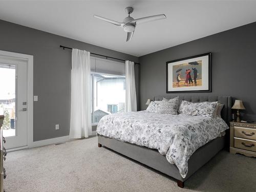 456 Cavell Place, Kelowna, BC - Indoor Photo Showing Bedroom