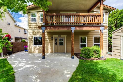 860 Glenwood Avenue, Kelowna, BC - Outdoor With Deck Patio Veranda With Exterior