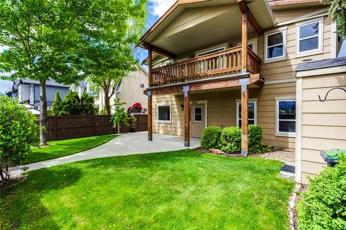 860 Glenwood Avenue, Kelowna, BC - Outdoor