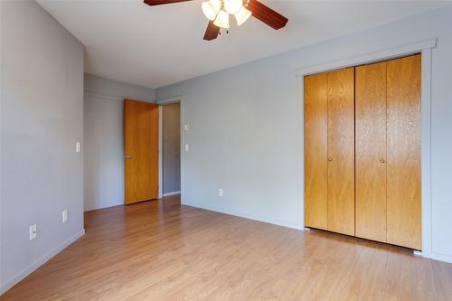 860 Glenwood Avenue, Kelowna, BC - Indoor Photo Showing Other Room