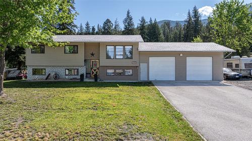 3354 Sidney Crescent, Armstrong, BC - Outdoor