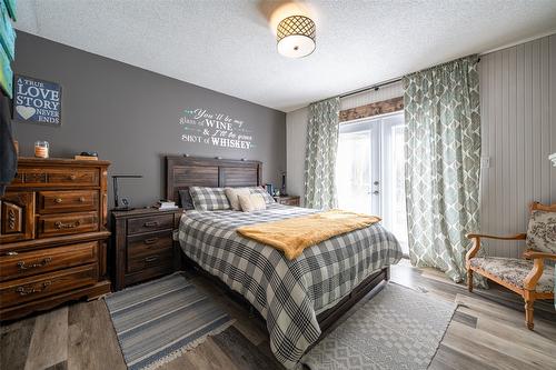 3354 Sidney Crescent, Armstrong, BC - Indoor Photo Showing Bedroom