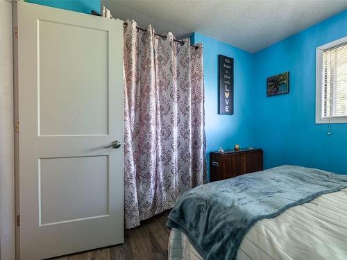 3354 Sidney Crescent, Armstrong, BC - Indoor Photo Showing Bedroom