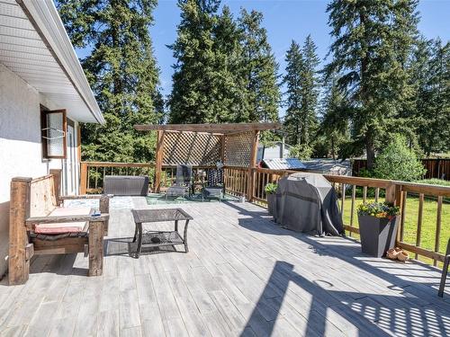 3354 Sidney Crescent, Armstrong, BC - Outdoor With Deck Patio Veranda With Exterior