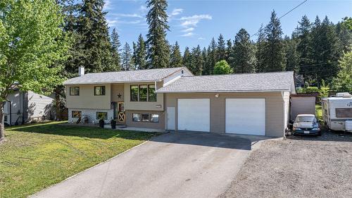 3354 Sidney Crescent, Armstrong, BC - Outdoor With Facade