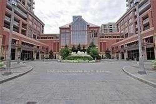 2209-4090 Living Arts Dr, Mississauga, ON - Outdoor