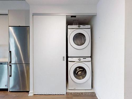 1006-55 Ontario St, Toronto, ON - Indoor Photo Showing Laundry Room