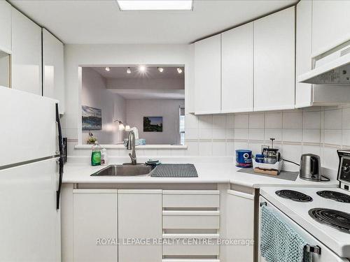 602-88 Charles St E, Toronto, ON - Indoor Photo Showing Kitchen With Double Sink