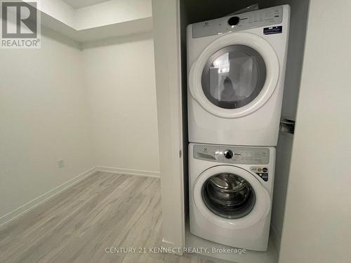 S2609 - 8 Olympic Garden Drive, Toronto, ON - Indoor Photo Showing Laundry Room