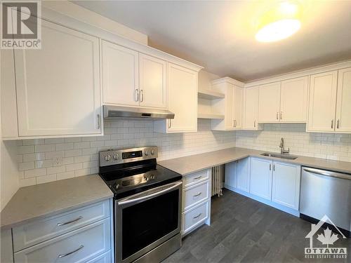 166 Stewart Street Unit#B, Ottawa, ON - Indoor Photo Showing Kitchen With Stainless Steel Kitchen