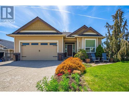 2553 Sunny Lake Court, Lake Country, BC - Outdoor With Facade
