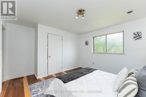 1101 Corner Avenue, Innisfil, ON - Indoor Photo Showing Bedroom