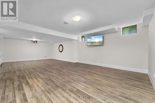 121 Milky Way Drive, Richmond Hill, ON - Indoor Photo Showing Other Room