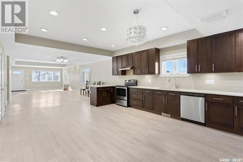 28 1703 Patrick Crescent, Saskatoon, SK - Indoor Photo Showing Kitchen With Upgraded Kitchen
