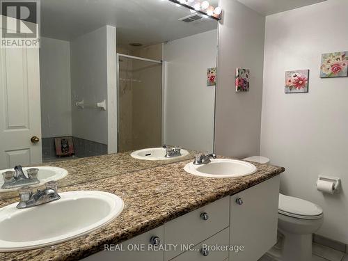 705 - 18 Hollywood Avenue, Toronto, ON - Indoor Photo Showing Bathroom