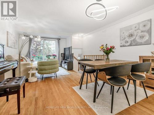 1527 - 28 Sommerset Way, Toronto, ON - Indoor Photo Showing Dining Room