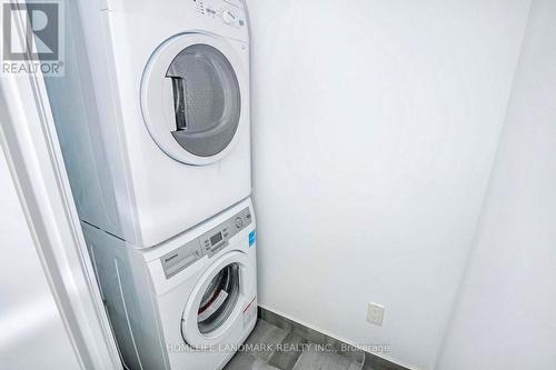 1606 - 56 Forest Manor Road, Toronto, ON - Indoor Photo Showing Laundry Room