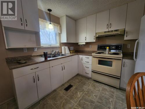 715 7Th Street, Chaplin, SK 