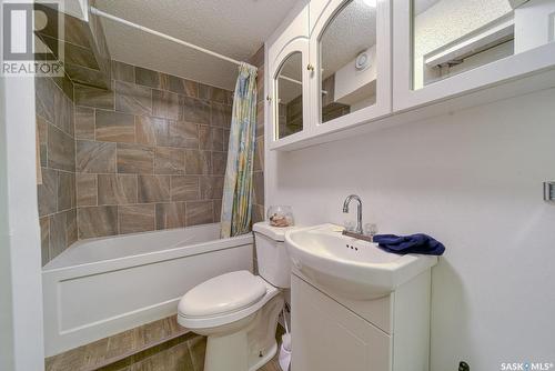 Deering Acreage, Chaplin, SK - Indoor Photo Showing Bathroom
