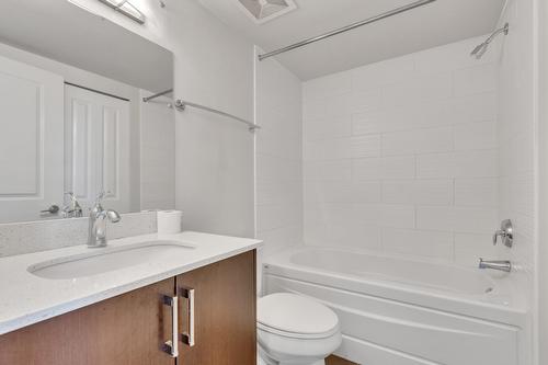464 15850 26 Avenue, Surrey, BC - Indoor Photo Showing Bathroom
