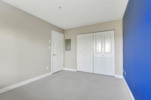 464 15850 26 Avenue, Surrey, BC - Indoor Photo Showing Other Room