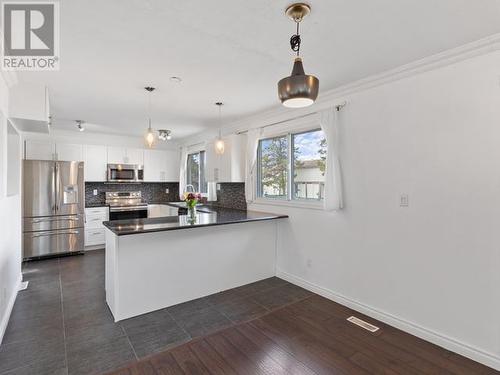 11 Ketza Road, Whitehorse, YT - Indoor Photo Showing Kitchen With Upgraded Kitchen