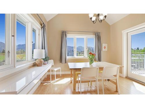 1371 Canterbury Way, Invermere, BC - Indoor Photo Showing Dining Room