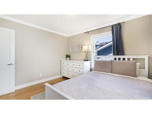 1371 Canterbury Way, Invermere, BC - Indoor Photo Showing Bedroom