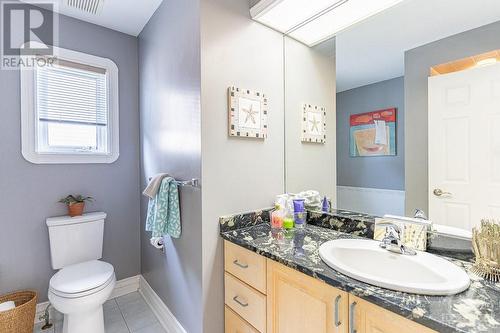 Second Floor Bathroom - 787 Adencliffe Drive, Ottawa, ON - Indoor Photo Showing Bathroom