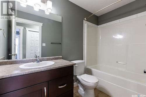 2074 Pasqua Street, Regina, SK - Indoor Photo Showing Bathroom