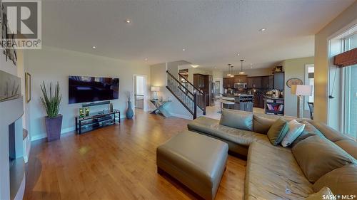 12119 Wascana Heights, Regina, SK - Indoor Photo Showing Living Room