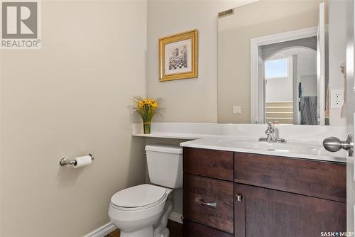 8085 Wascana Gardens Crescent, Regina, SK - Indoor Photo Showing Bathroom