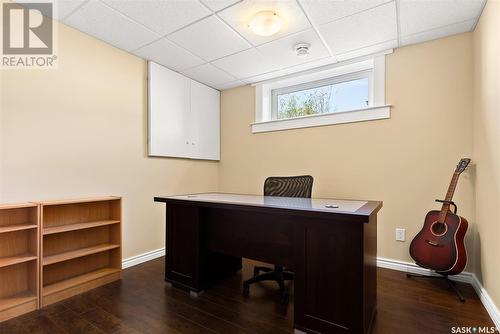 8085 Wascana Gardens Crescent, Regina, SK - Indoor Photo Showing Office