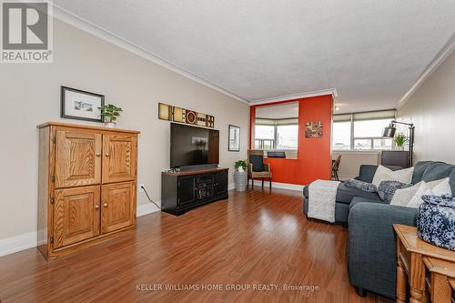 407 - 55 Yarmouth Street, Guelph, ON - Indoor Photo Showing Living Room