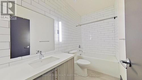 306 - 121 King Street E, Hamilton, ON - Indoor Photo Showing Bathroom