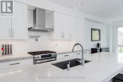 199 Yarmouth Road, Toronto, ON - Indoor Photo Showing Kitchen With Upgraded Kitchen