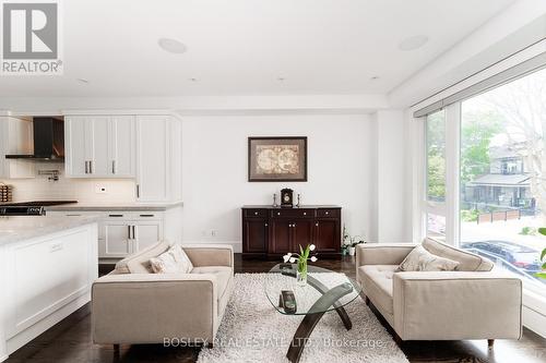199 Yarmouth Road, Toronto, ON - Indoor Photo Showing Living Room