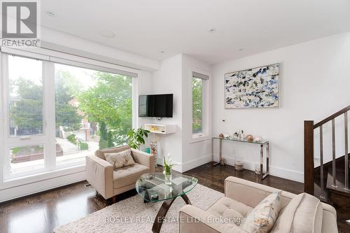 199 Yarmouth Road, Toronto, ON - Indoor Photo Showing Living Room