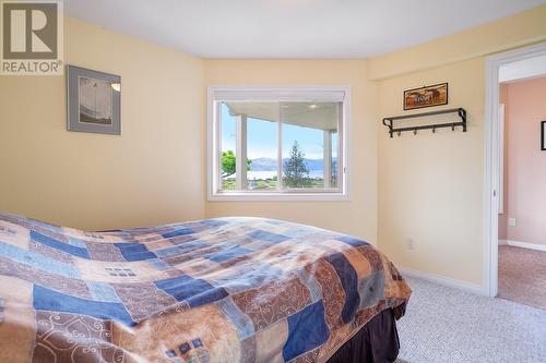 4074 Gellatly Road Unit# 107, West Kelowna, BC - Indoor Photo Showing Bedroom