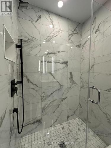 518 - 500 Dupont Street, Toronto, ON - Indoor Photo Showing Bathroom