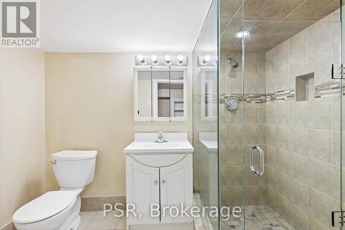 Main/Ll - 26 Empire Avenue, Toronto, ON - Indoor Photo Showing Bathroom