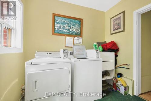 23 Erie Street, Oshawa, ON - Indoor Photo Showing Laundry Room