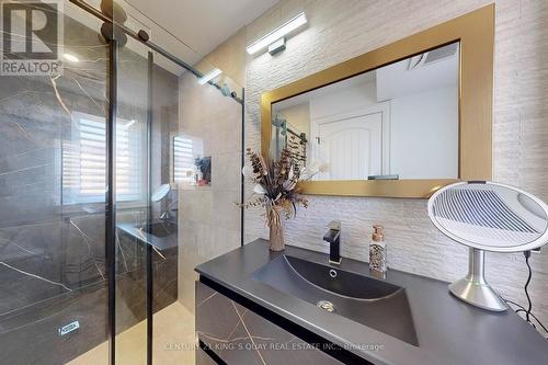 129 Exbury Road, Toronto, ON - Indoor Photo Showing Bathroom